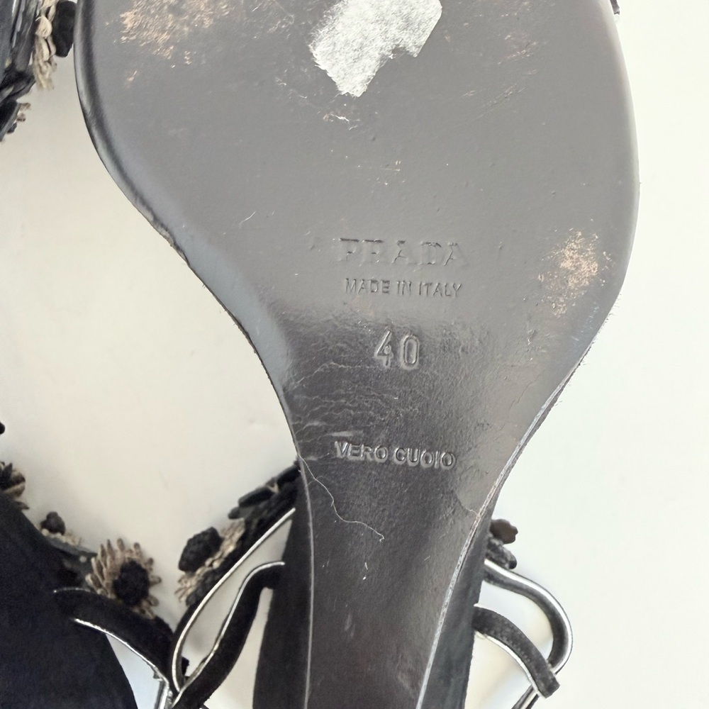 Prada Black Python Snakeskin Suede Floral Appliqué T-Strap Wedge Sandals EU40 - Picture 10 of 10